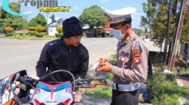 Foto : kegiatan Operasi Patuh Kapuas 2025 di Jalan YC. Oevang Oeray, Simpang Tugu Beji, Baning Kota, Kecamatan Kabupaten Sintang