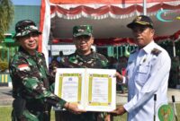 Foto : Kodam XII/Tanjungpura bersama Pemerintah Daerah bekerja sama untuk melakukan upaya percepatan pembangunan, salah satunya melalui program TNI Manunggal Membangun Desa (TMMD)