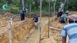 Foto : Satgas TNI Manunggal Membangun Desa (TMMD) ke-125 Kodim 1205/Sintang terus melakukan pengerjaan sasaran fisik berupa pembangunan jalan dan gorong-gorong di wilayah Kecamatan Kayan Hilir