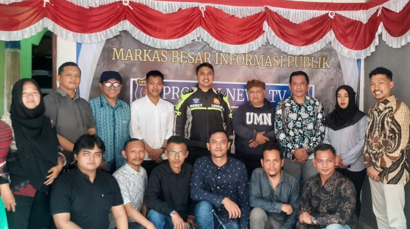 Markas Besar Media Propam News TV Gelar Pelatihan Jurnalis, Hadirkan Narasumber Nasional, Dengan Narasumber Dr. Indiwan Seto Wahjuwibowo, M.Si., seorang pakar komunikasi sekaligus dosen senior di bidang jurnalistik, Johan Sopaheluwakan, S.Pd., Julius giawa pimred.
