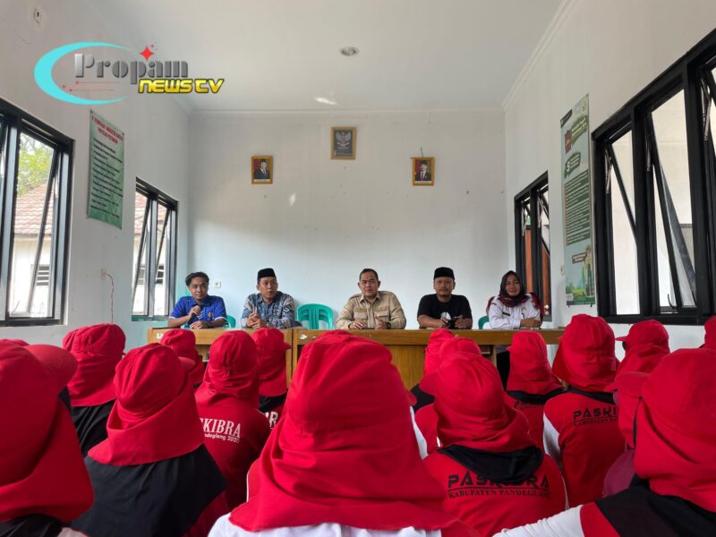 Foto : Konsolidasi dan Penguatan kelembagaan antara DPRD dengan Kepanitiaan Peringatan Hari Besar Nasional (PHBN) Kecamatan Pagelaran