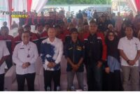 Foto : Ketua Karang taruna desa pringwulung (ESMAN) bersama PT. Lucxione menyelenggarakan pengobatan gratis dan khitanan massal di kantor pemasaran modern kampung combrang, desa nambo udik, kecamatan cikande