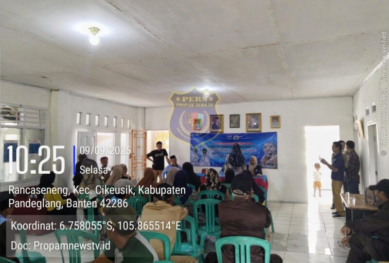 Foto : Acara penyaluran insentif bagi Lembaga Kemasyarakatan Desa (LKD) yang berlangsung di aula gedung balai Desa setempat