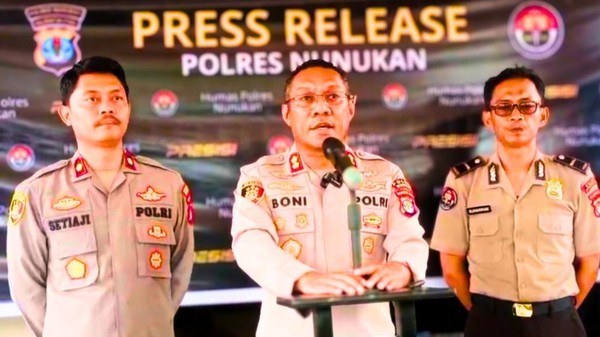Foto : Kapolres Nunukan AKBP Bonifasius Rumbewas