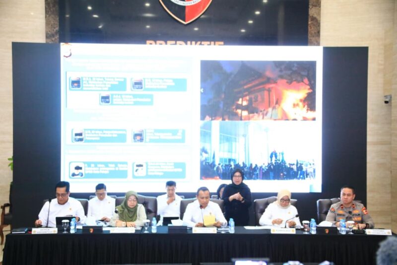 Foto : Konferensi pers perkembangan penegakkan hukum pasca kerusuhan 25 - 31 Agustus 2025, bertempat di Lobby Gedung Bareskrim