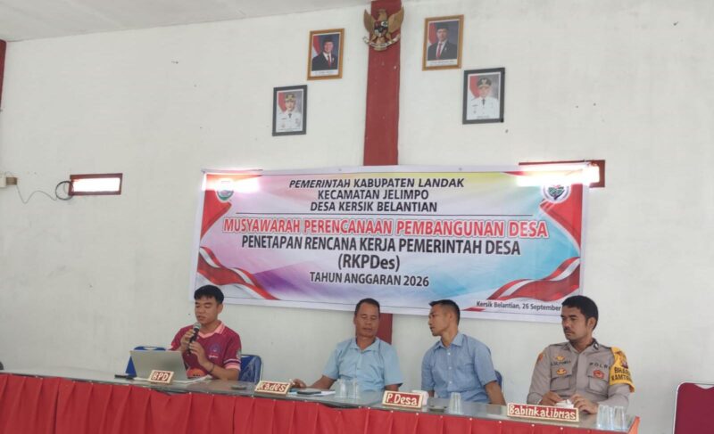 Foto : Musrenbangdes dalam rangka penyusunan Rancangan RKP Desa Tahun 2026 di Balai Pertemuan Desa Kersik Belantian Kecamatan Jelimpo Kabupaten Landak