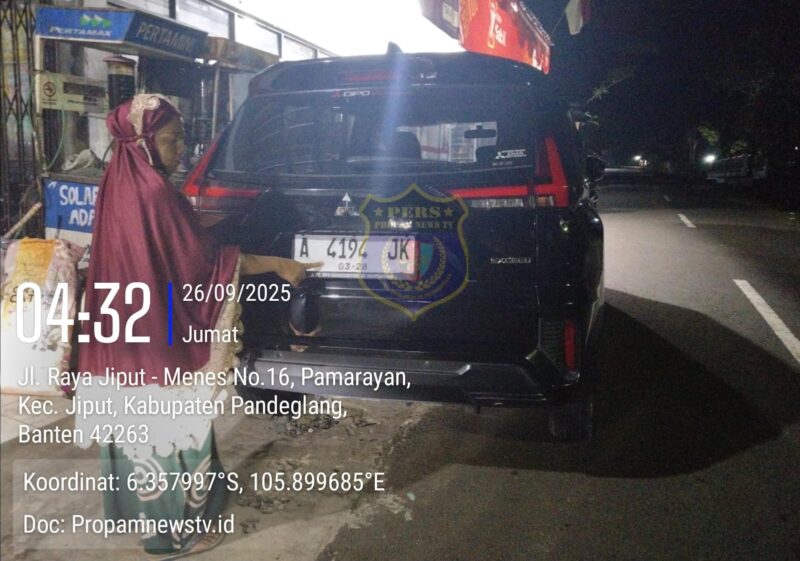 Foto : Mobil jenis Xpander yang berhasil diamankan dari tangan kedua (penggadai) pada jumat pagi (26/9/2025)