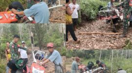 Foto : Babinsa 14 Hulu Gurung Bersama Petani Atasi Hambatan Hand Traktor Areal Persawahan