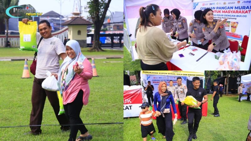 Foto : Warga, khususnya ibu-ibu, berbondong-bondong membeli paket sembako yang dijual dengan harga murah di Program Gerakan Pangan Murah (GPM) 