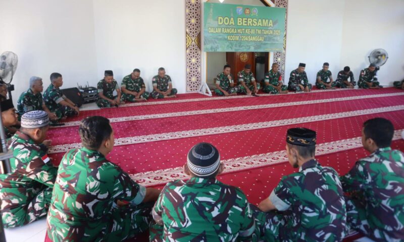 Foto : Kodim 1204/sanggau menggelar acara doa bersama yang bertempat di surau AL-IKHLAS, kodim 1204/sanggau, jln. padi, Kelurahan tanjung kapuas, kec kapuas, kab Sanggau
