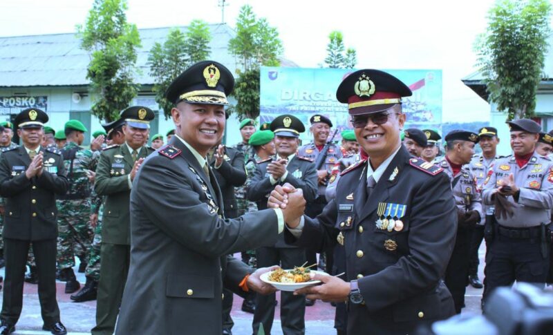 Foto : Upacara memperingati HUT Ke-80 TNI di Lapangan Makodim 1204/Sanggau