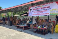 Foto : Kegiatan pendistribusian beras murah yang berlokasi di Masjid At-Taqwa, Dusun Seradi, Desa Bakau dan halaman Kelenteng Kembar Desa Dungun Laut Kec. Jawai, Kab. Sambas