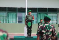 Foto : Dandim 1204/Sanggau Letkol kav Slamet purwanto pimpin upacara Korp Raport kenaikan pangkat