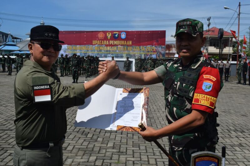 Foto : Kodam XII/Tanjungpura gelar program TNI Manunggal Membangun Desa (TMMD) ke-126 tahun 2025