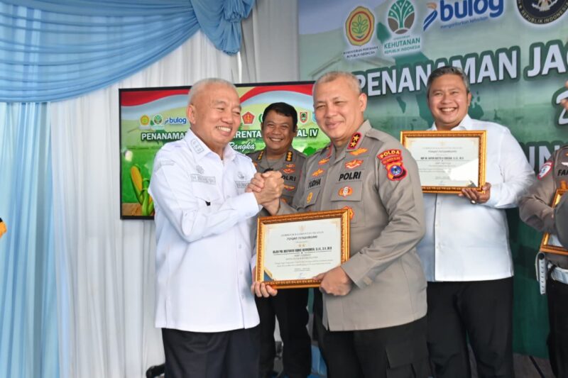 Foto : Kapolda Kalsel dan jajaran mendapatkan apresiasi tinggi dari Pemerintah Daerah setelah sukses berkontribusi dalam mewujudkan swasembada jagung