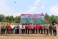 Foto : Kegiatan Penanaman Jagung Serentak Kuartal IV Tahun 2025 bertempat di Desa Pagat, Kecamatan Batu Benawa, Kabupaten Hulu Sungai Tengah
