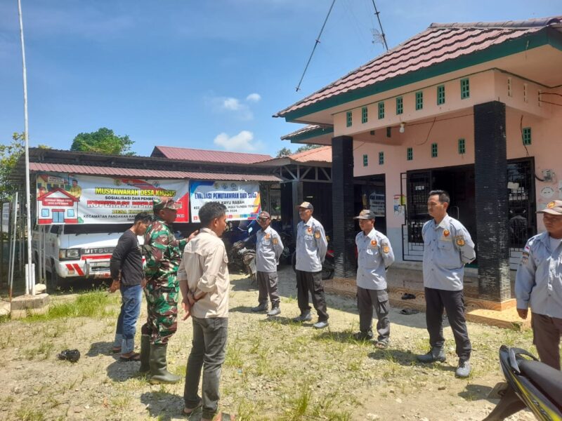 Foto : Kegiatan pembinaan Satuan Perlindungan Masyarakat (Satlinmas) di Desa Kayu Rabah, Kecamatan Pandawan