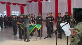 Foto : upacara Serah Terima Jabatan (Sertijab) sejumlah pejabat utama dan komandan distrik militer (Dandim) di Aula Makorem 101/Antasari, Banjarmasin, Kalimantan Selatan