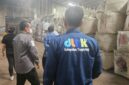 Foto : Pihak pemerintah kecamatan, Satpol-PP kebupaten Tangerang, DLHK melakukan pengecekan secara langsung ke PT. SLI Balaraja