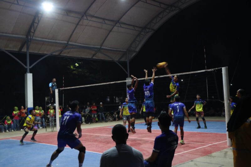 Foto : Turnamen Bola Volly Kapolres HST Cup 2025