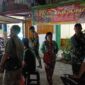 Foto : Babinsa Koramil 02/Sekayam, melaksanakan patroli malam di Jl Lintas Sekayam, Desa Balan Karangan, Kecamatan Sekayam, Kabupaten Sanggau