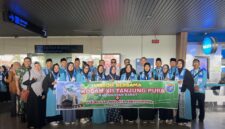 Foto : 16 jama'ah umroh penghargaan Pangdam XII/Tanjungpura berangkat ke Tanah Suci melalui Bandara Supadio, Kubu Raya