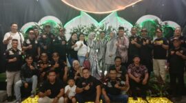 Foto : Jajaran pengurus Ormas PPBNI Satria Banten Dewan Pimpinan Anak Cabang (DPAC) beserta ranting se-Kecamatan Kalideres hadiri acara pernikahan Nanda dan Opik, yang merupakan putri dari Bapak M. Sukri dan Ibu Mira