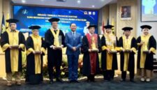 Foto : Laksamana Muda TNI Hudiarto Krisno Utomo berhasil meraih Doktor Ilmu Ekonomi dengan predikat Cumlaude dari Fakultas Ekonomi dan Bisnis Universitas Trisakti