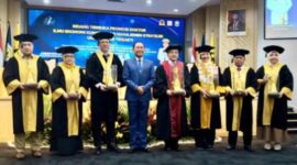 Foto : Laksamana Muda TNI Hudiarto Krisno Utomo berhasil meraih Doktor Ilmu Ekonomi dengan predikat Cumlaude dari Fakultas Ekonomi dan Bisnis Universitas Trisakti