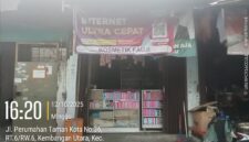 Foto : Toko kosmetik di Jalan Perumahan Taman Kota Nomor 36, RT 06/RW 06, Kecamatan Kembangan, Jakarta Barat