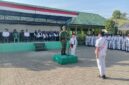 Foto : Danramil 1002-06/Barabai Kapten Inf Subhan bertindak sebagai pembina upacara bendera di MTsN 2 Hulu Sungai Tengah