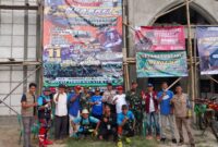 Foto : Bakti sosial yang di selenggarakan komunitas motor tril TAJUR berkolaborasi dengan DKM Mesjid AT-TAQWA Desa Pesanggrahan