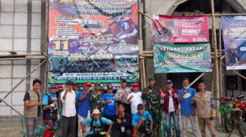 Foto : Bakti sosial yang di selenggarakan komunitas motor tril TAJUR berkolaborasi dengan DKM Mesjid AT-TAQWA Desa Pesanggrahan
