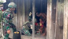 Foto : Satgas Pamtas RI-PNG Yonif 521/DY Pos Benawa melaksanakan kegiatan Binter di Kampung Benawa, Distrik Benawa, Kabupaten Yalimo, Papua Pegunungan