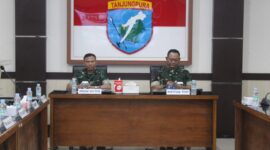 Foto : Kegiatan Pelaksanaan Pengawasan Audit Kinerja Itjenad Tahun 2025 di Satuan Jajaran Kodam XII/Tpr. Bertempat di Ruang Yudha, Makodam XII/Tpr
