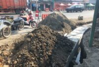 Foto : Pelaksanaan drainase di wilayah Pasar Patrol, Kecamatan Patrol, Kabupaten Indramayu