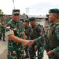 Foto : Pangdam XII/Tanjungpura Mayjen TNI Jamallulael, S.Sos., M.Si., mengunjungi PLBN Aruk dan Pos Koki Sajingan, Desa Sebunga, Sajingan Besar, Sambas