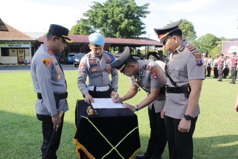 Foto : Polres Banjar melakukan Sertijab sejumlah pejabat utama dan kapolsek jajaran