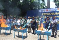 Foto : Acara konferensi pers dan pemusnahan barang hasil penindakan kepabeanan dan cukai wilayah Kalimantan Barat
