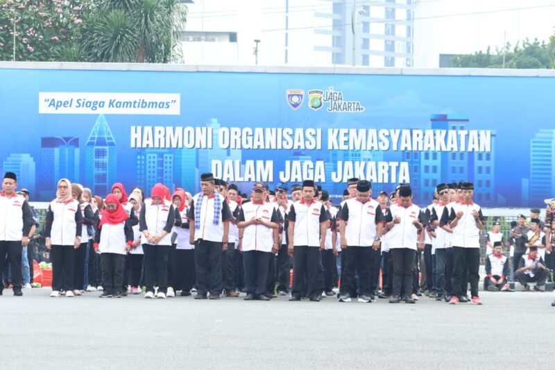 Foto : Apel Siaga Kamtibmas dengan tema “Harmoni Organisasi Kemasyarakatan dalam Jaga Jakarta”, yang digelar di Lapangan Presisi Ditlantas Polda Metro Jaya