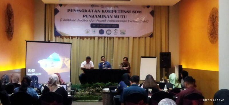 Foto : Kegiatan Pelatihan Auditor dan Praktek Pelaksanaan Evaluasi Audit Mutu Internal (AMI) secara luring