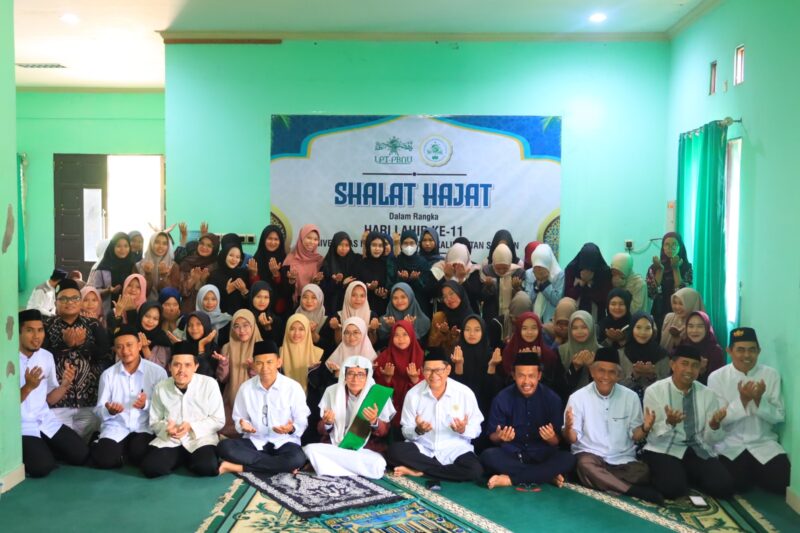 Foto :  Kegiatan Sholat Hajat dan Doa Bersama yang berlangsung khidmat di Gedung Dakwah UNUKASE
