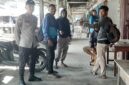 Foto : Personel Polsek Mandor melaksanakan patroli siang hari di wilayah hukum Polsek Mandor