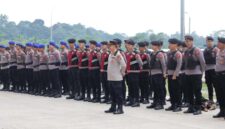 Foto : Polda Banten melaksanakan KRYD dalam rangka pengamanan Kompetisi I-League Pegadaian Championship Tahun 2025/2026 di Banten International Stadium