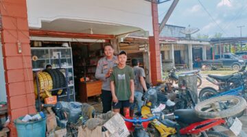 Foto : Kegiatan Rutin Yang Ditingkatkan ( KRYD ) yang dilaksanakan oleh regu 1 Spkt Polsek Kuala Behe dan Pelaksanaan patroli menggunakan kendaraan roda dua