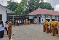 Foto : Danramil 1002-05/Pandawan Kapten Inf Fadilah bersama anggota Koramil ikuti apel gabungan Forkopimcam Pandawan yang dilaksanakan di halaman Kantor Kecamatan Pandawan