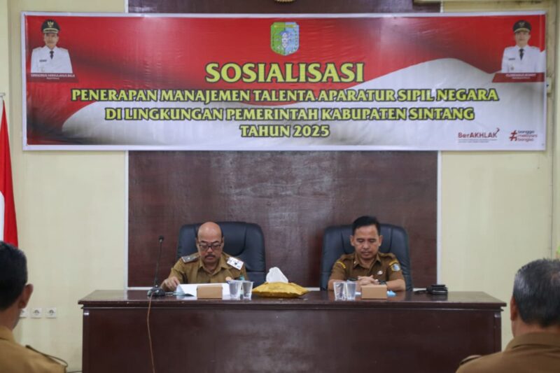 Foto : Kegiatan sosialisasi penerapan manajemen talenta Aparatur Sipil Negara di Aula BKPSDM