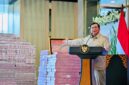 Foto : Presiden Prabowo Subianto menyaksikan secara langsung penyerahan uang pengganti kerugian negara sebesar Rp13,25 triliun dalam perkara tindak pidana korupsi pemberian fasilitas ekspor crude palm oil (CPO)