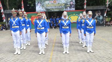 Foto : Lomba Peraturan Baris-Berbaris (PBB) Piala Bupati HST Cup Tahun 2025 tingkat SMP dan SMA sederajat