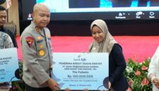Foto : Kapolda Banten Irjen Pol Hengki menghadiri kegiatan Akad Massal Kredit Usaha Rakyat (KUR) yang diselenggarakan di pendopo Gubernur Banten